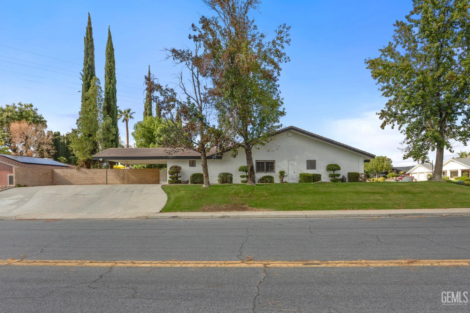 4815 Panorama Drive
