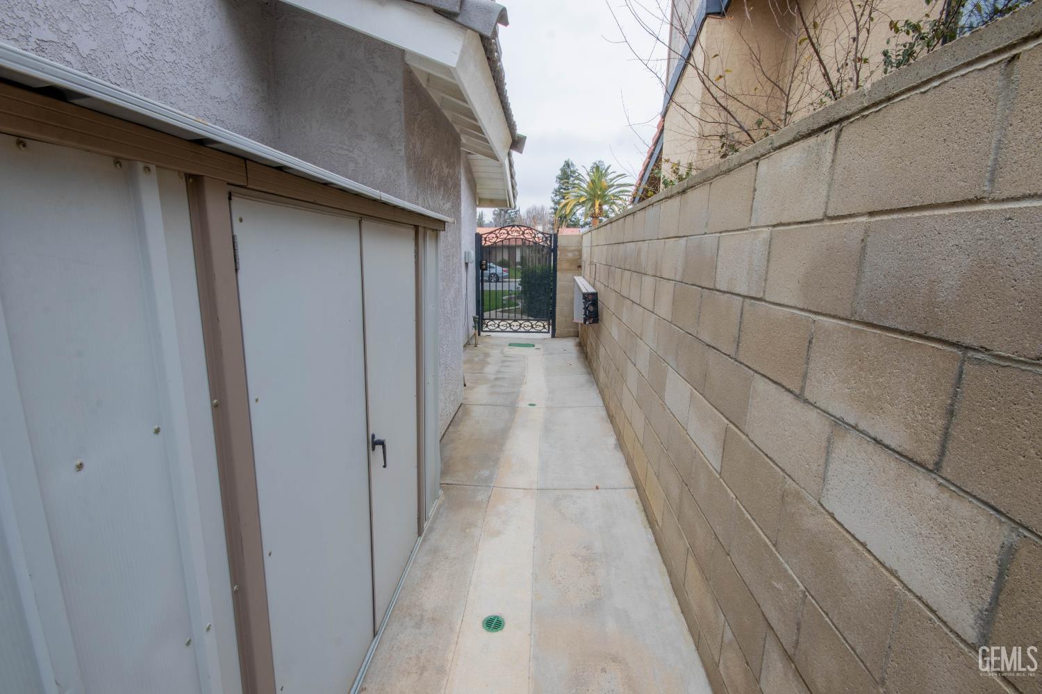 7717 Angoras Court