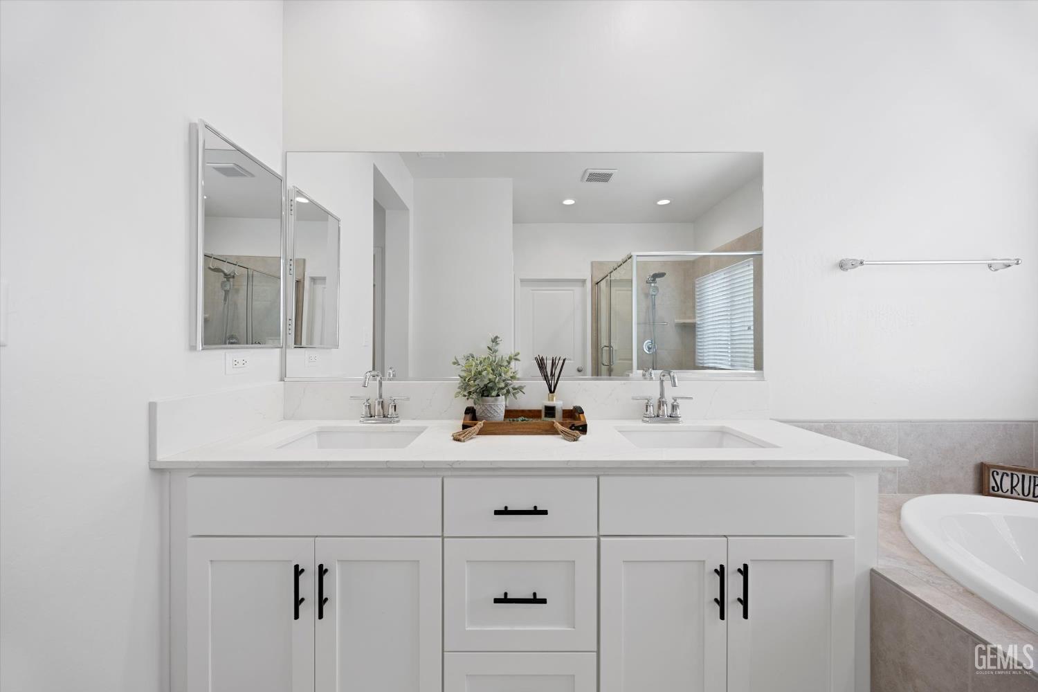 15015 Wayne Lee Court