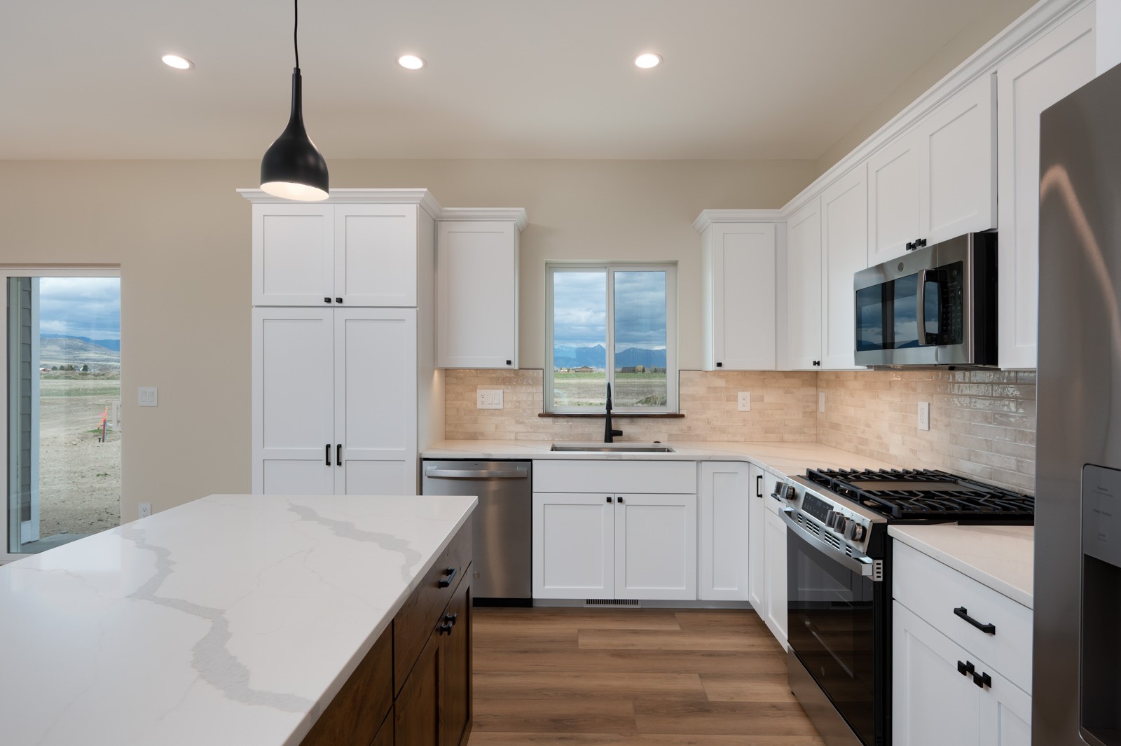 207 S Crispin Street