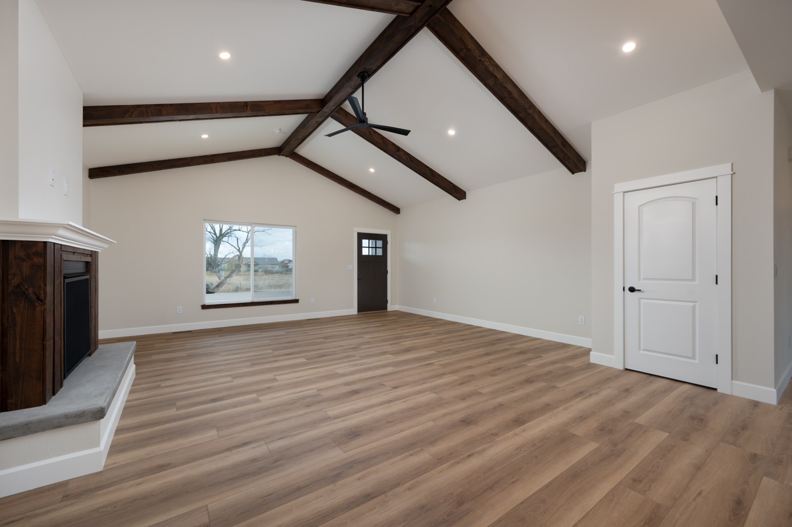 207 S Crispin Street