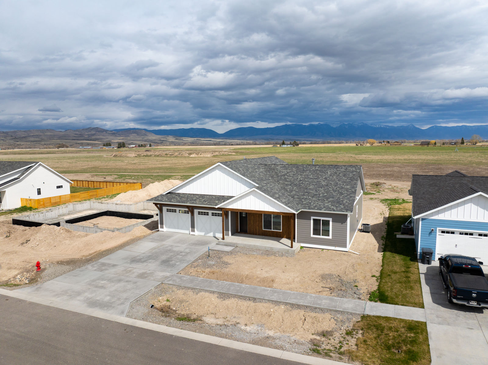 207 S Crispin Street