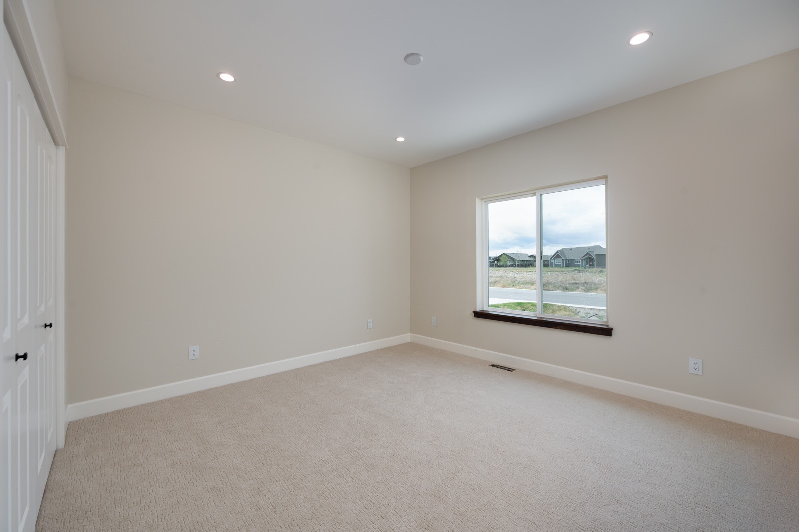 207 S Crispin Street