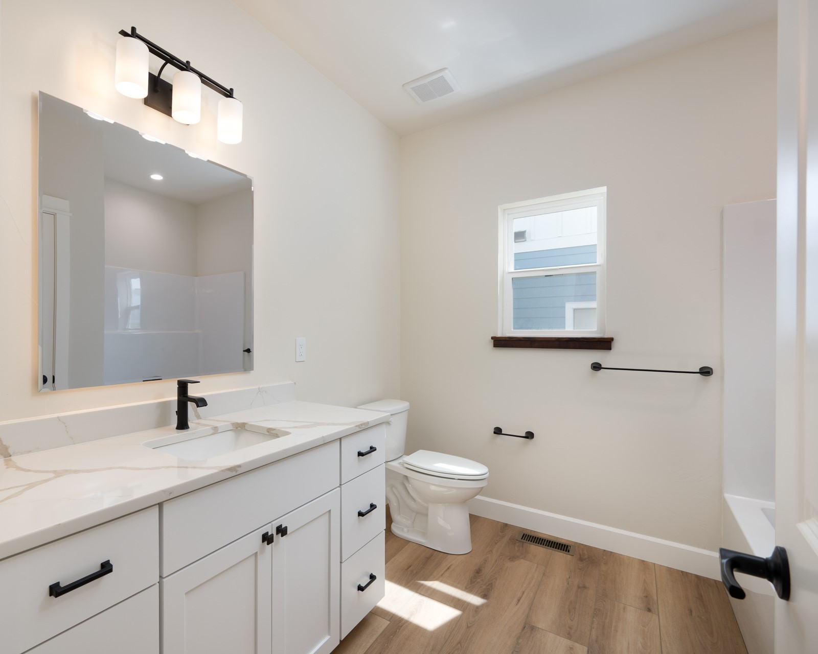 207 S Crispin Street