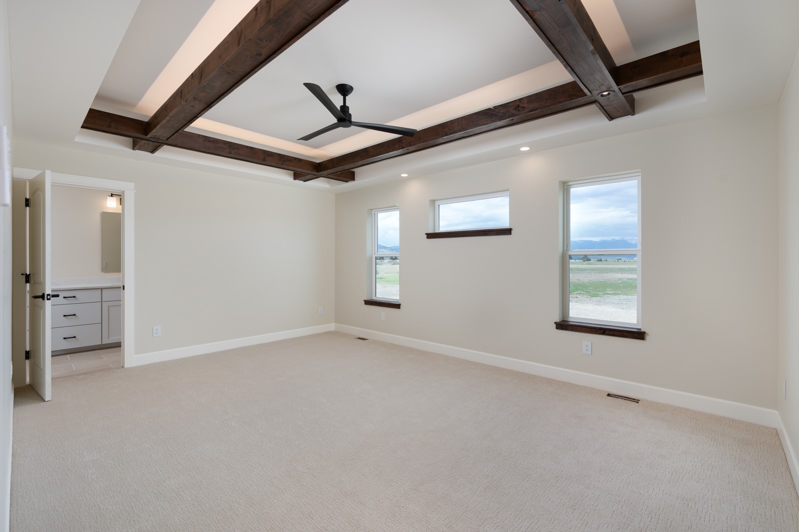 207 S Crispin Street