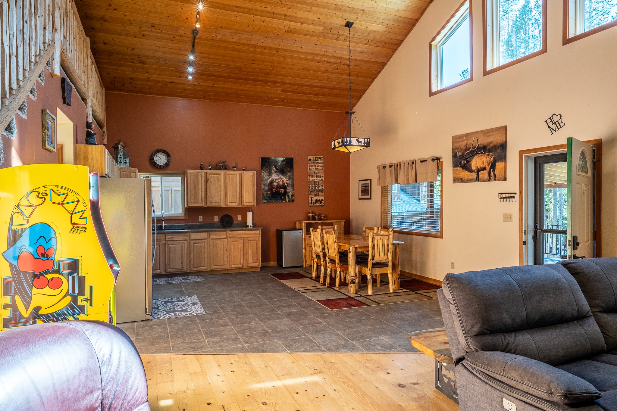 23 Lodgepole Lane W