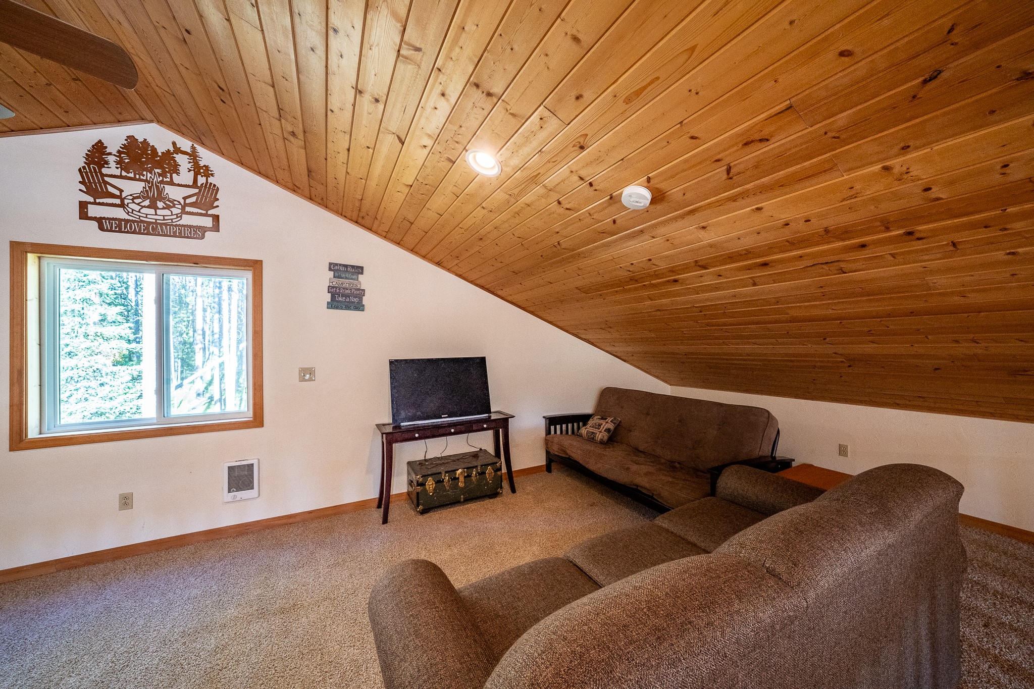 23 Lodgepole Lane W