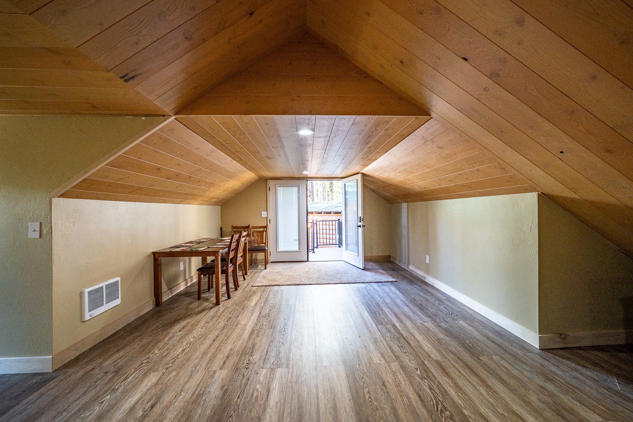 23 Lodgepole Lane W