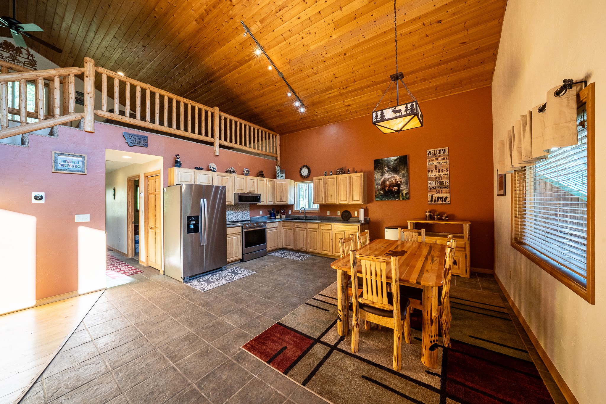 23 Lodgepole Lane W