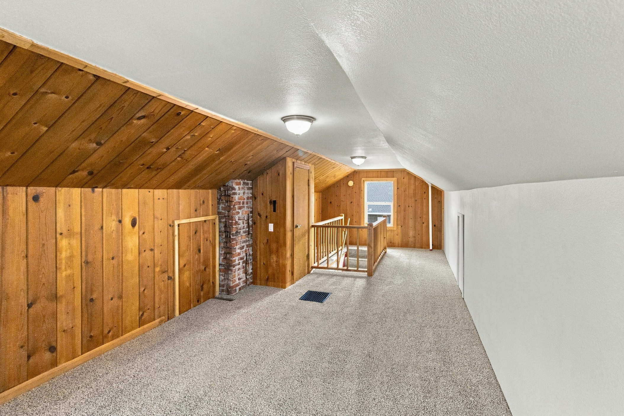 210 N Oak Street