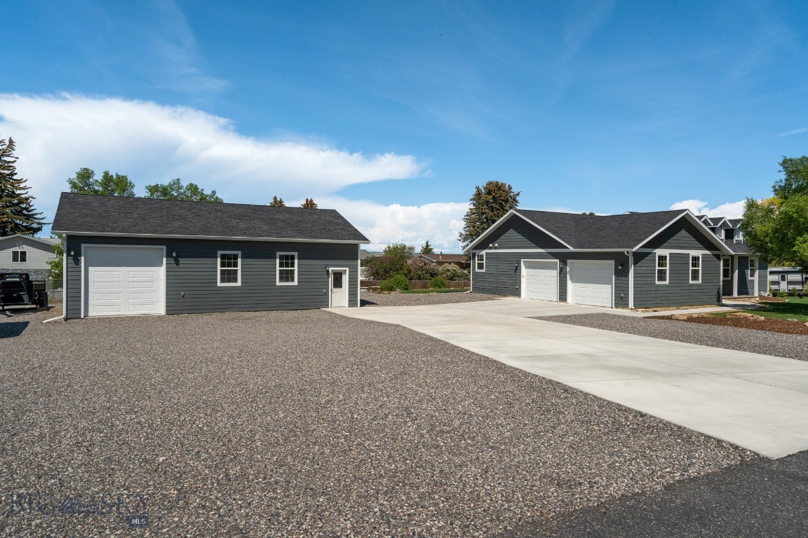 329 Godfrey Way