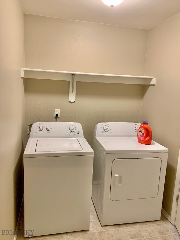 893 Forestglen Drive 1F