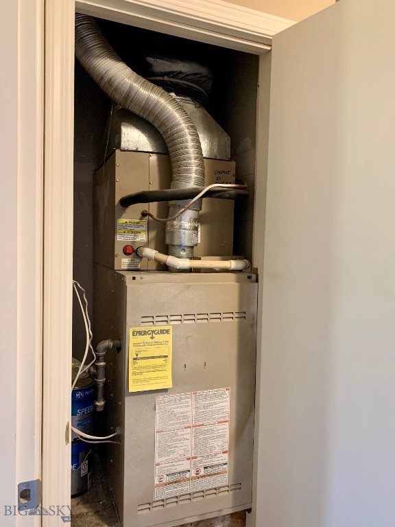 893 Forestglen Drive 1F