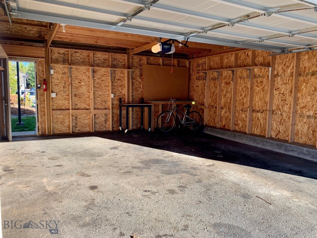 893 Forestglen Drive 1F