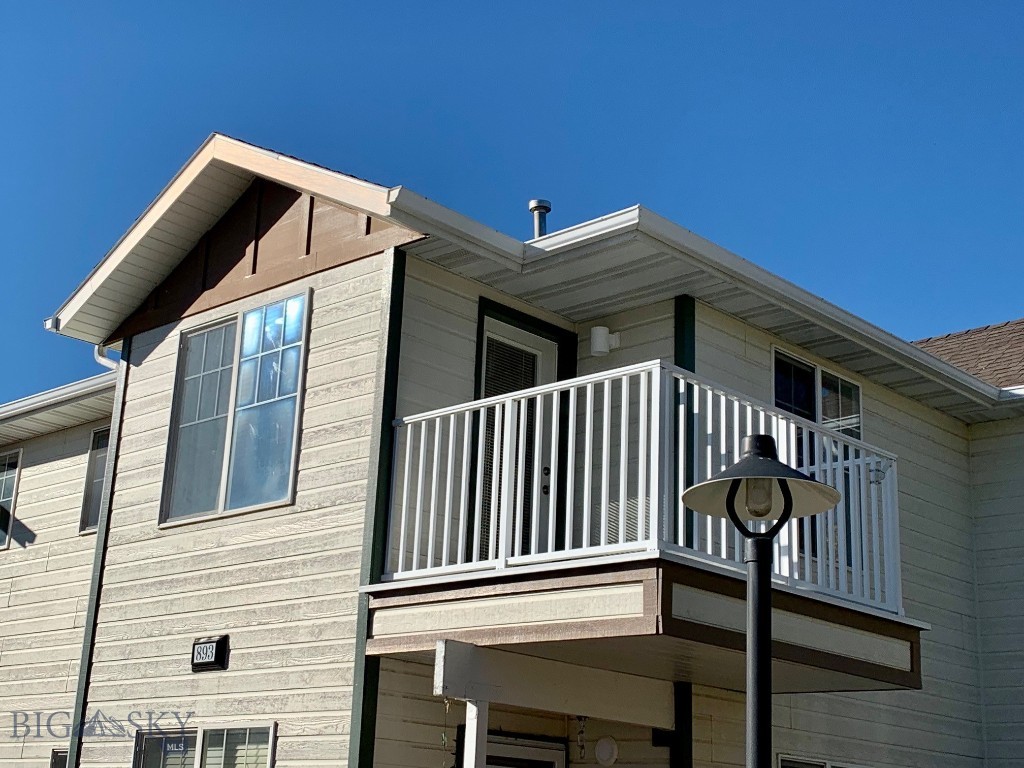 893 Forestglen Drive 1F