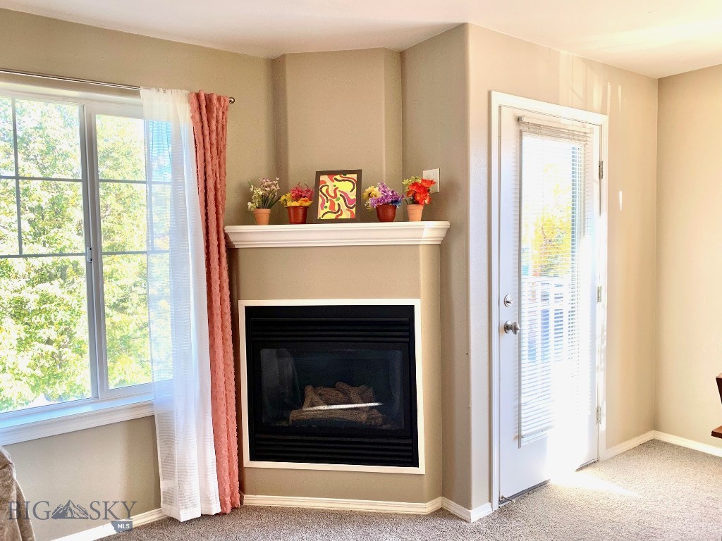 893 Forestglen Drive 1F