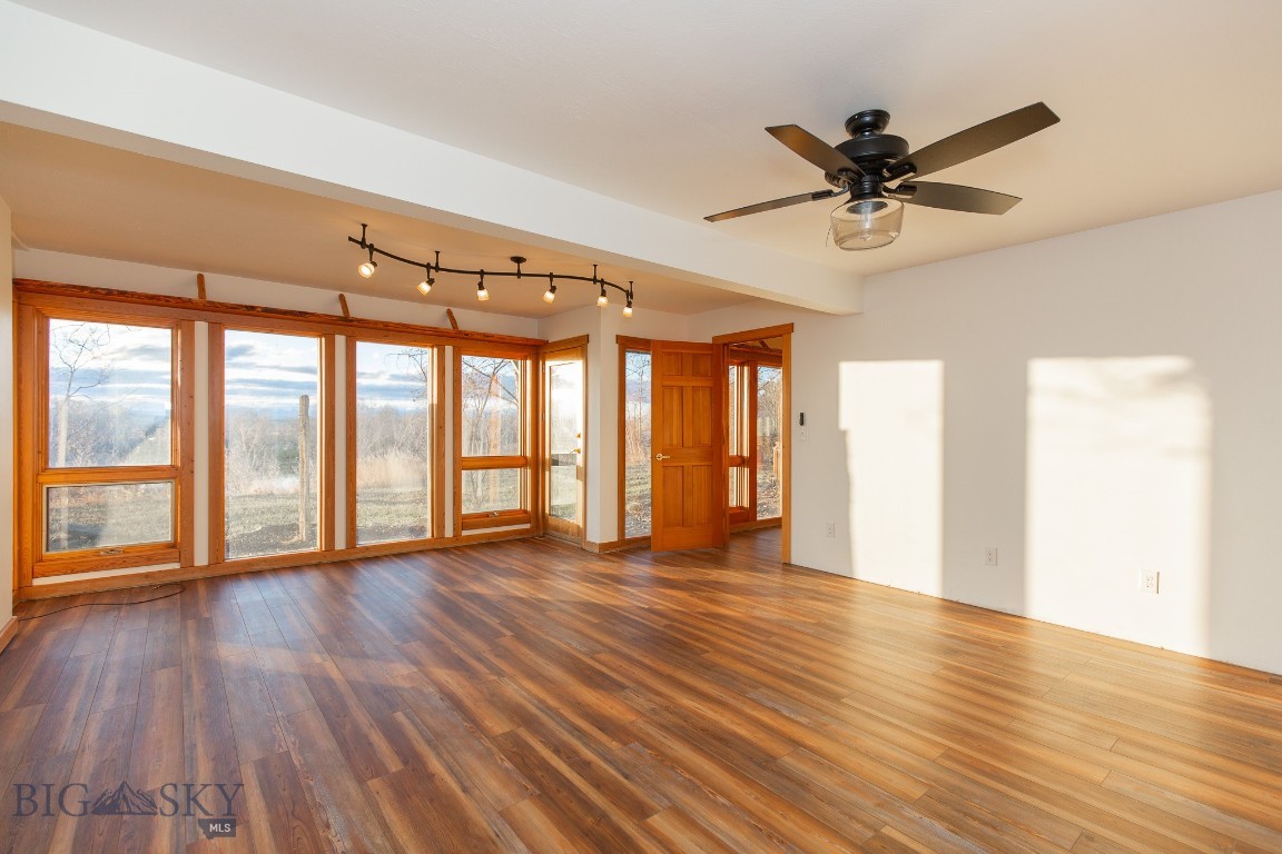 10895 US Highway 287