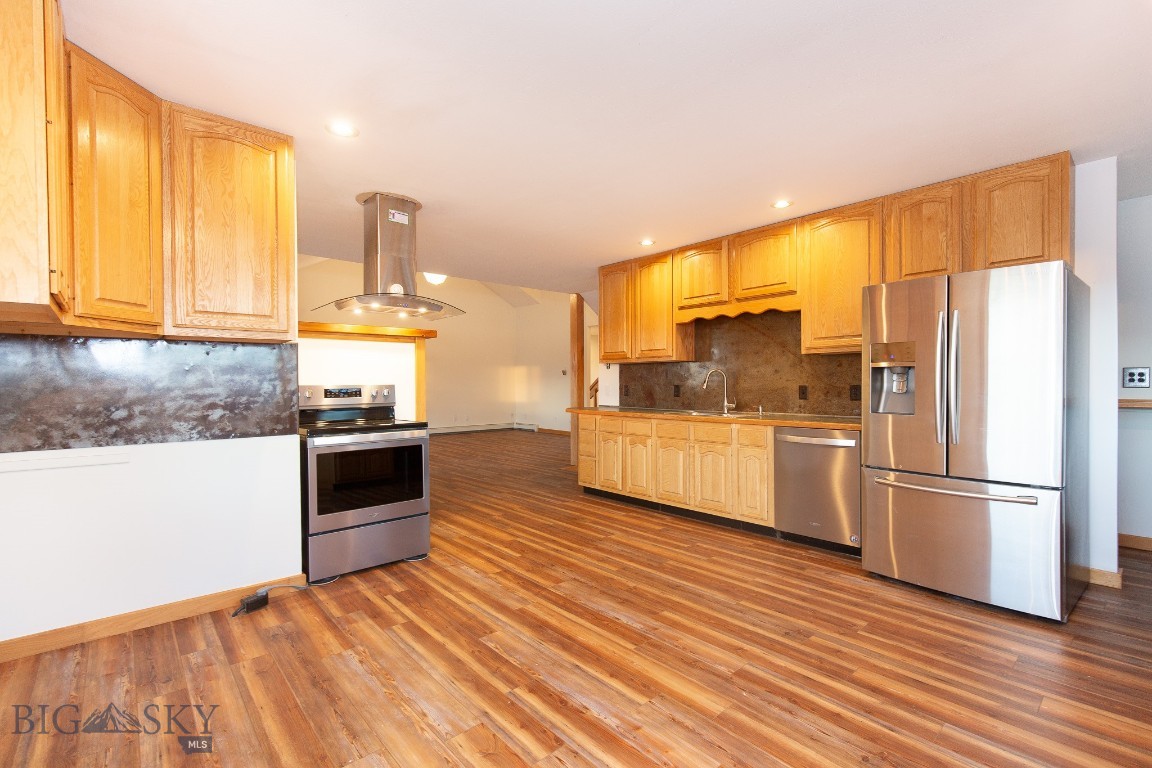 10895 US Highway 287