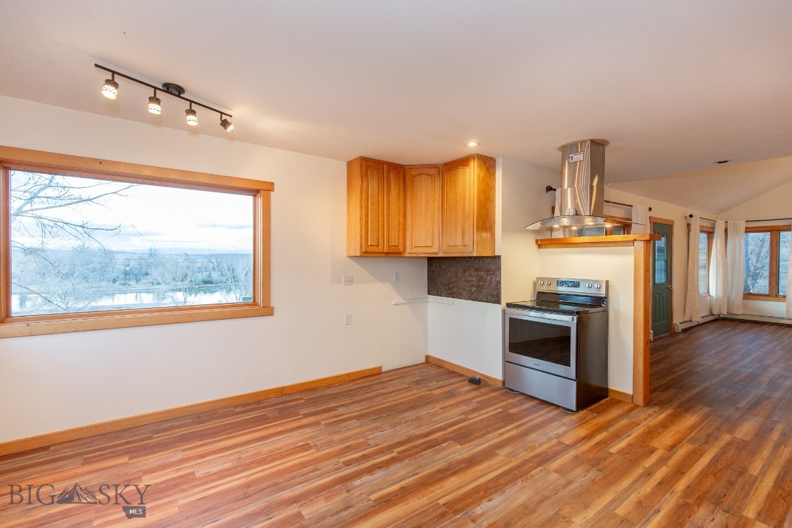 10895 US Highway 287