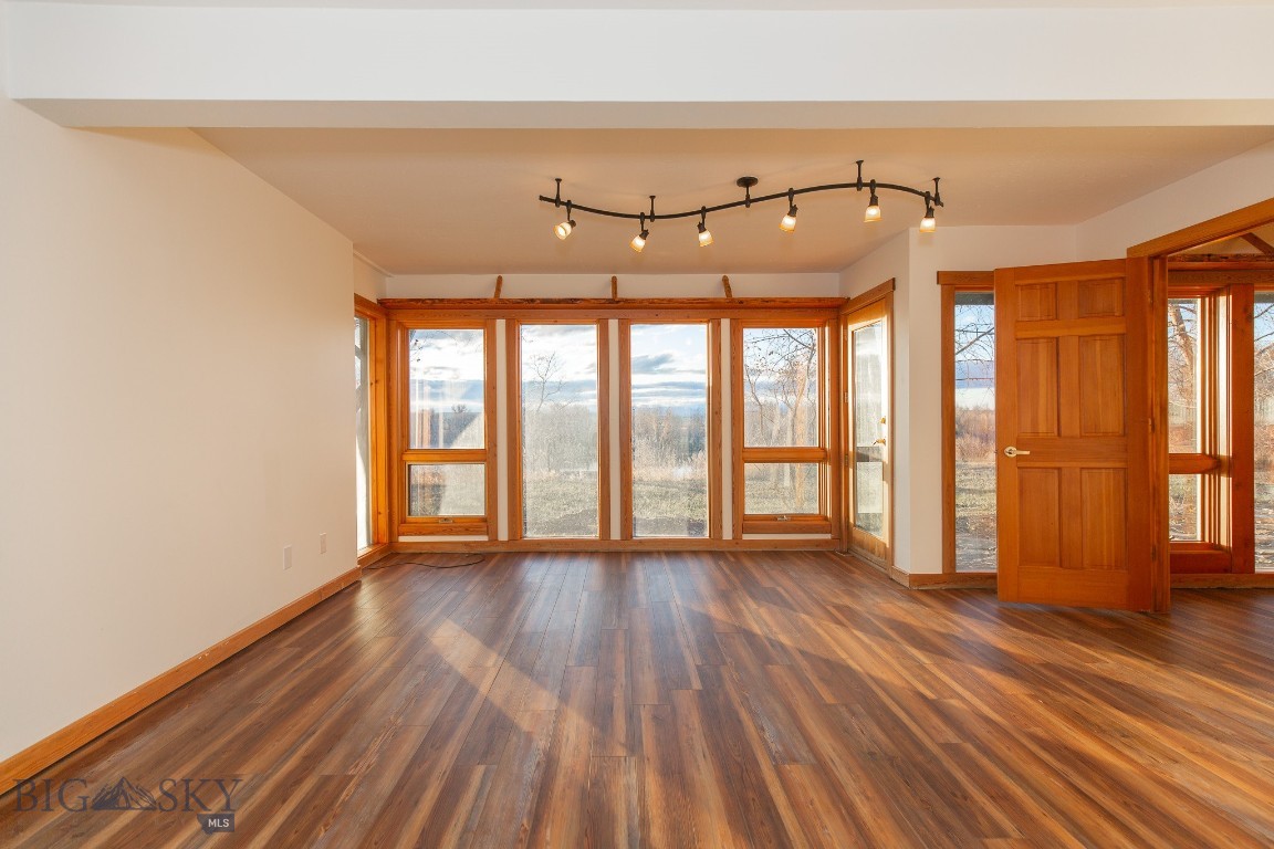 10895 US Highway 287