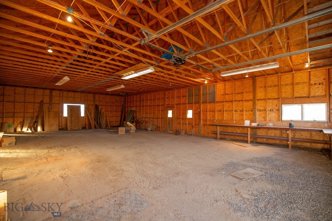 10895 US Highway 287