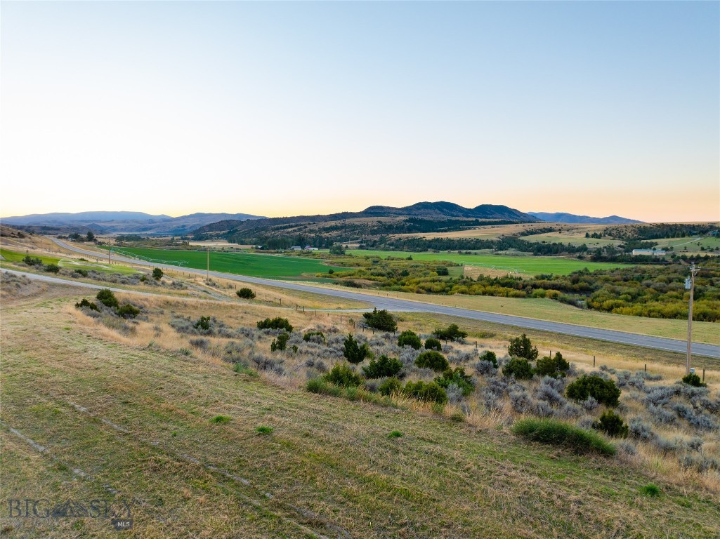 683 US HWY 12 E