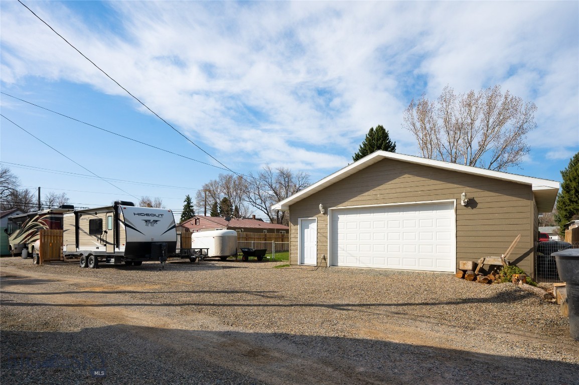 128 N Maple Street