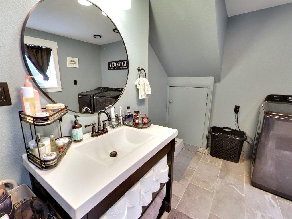 902 E Gallatin Avenue