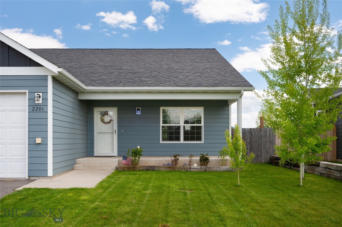 2206 Sturnella Lane