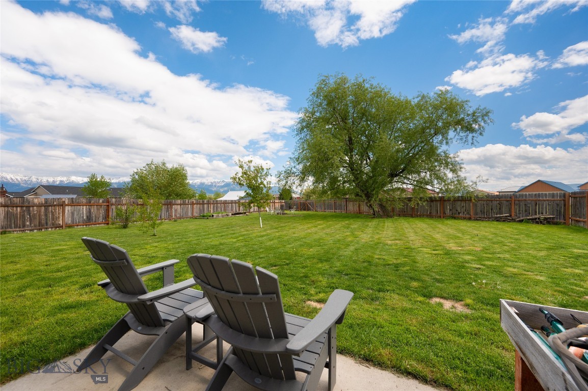 2206 Sturnella Lane
