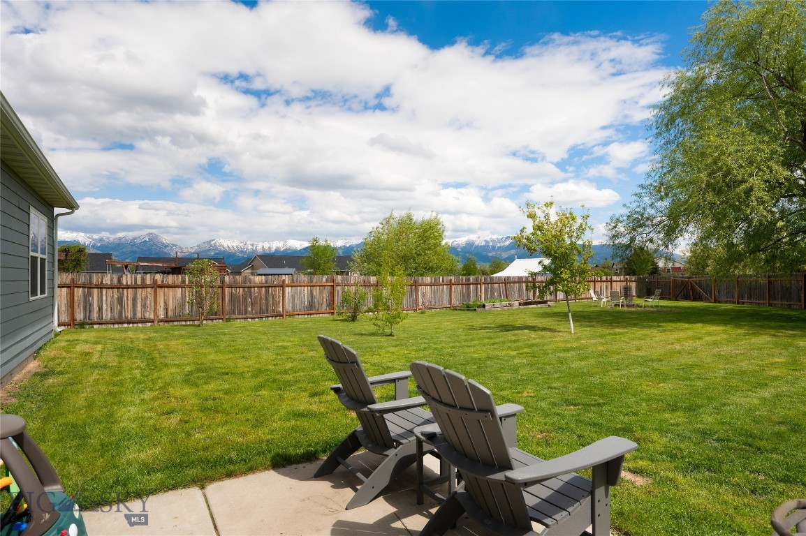 2206 Sturnella Lane