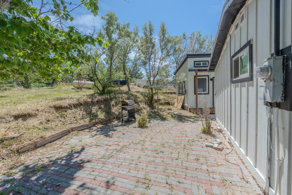 8412 Lake Park Trail