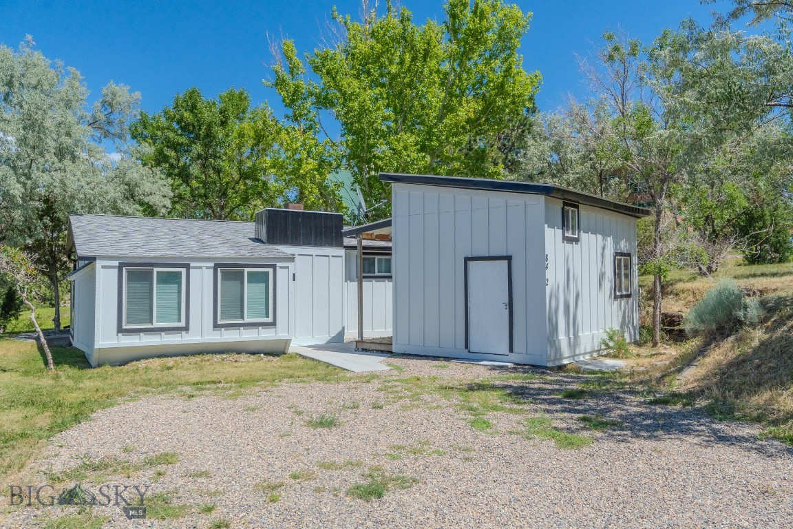 8412 Lake Park Trail