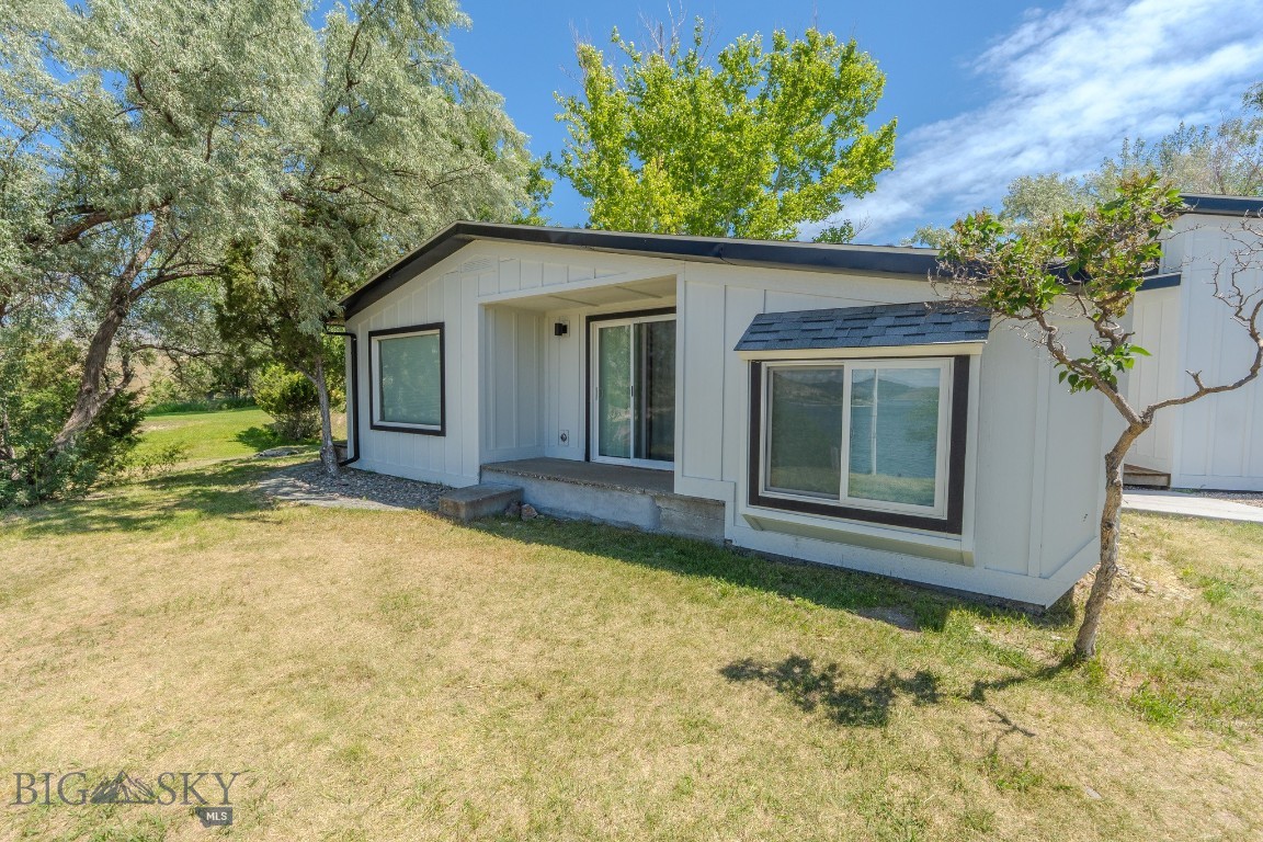 8412 Lake Park Trail