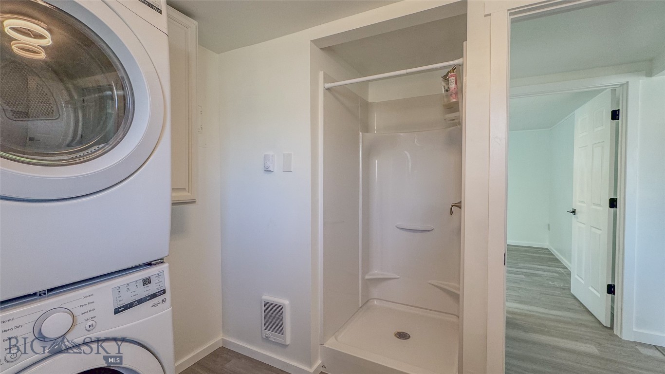 8412 Lake Park Trail