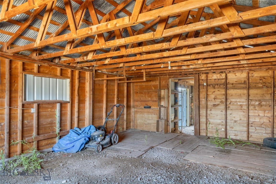 5857 Swamp Road