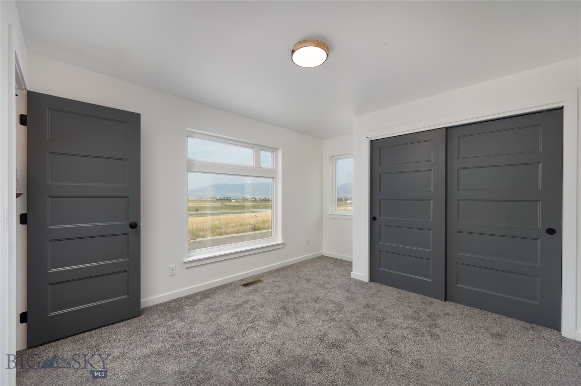 849 Accolade Loop