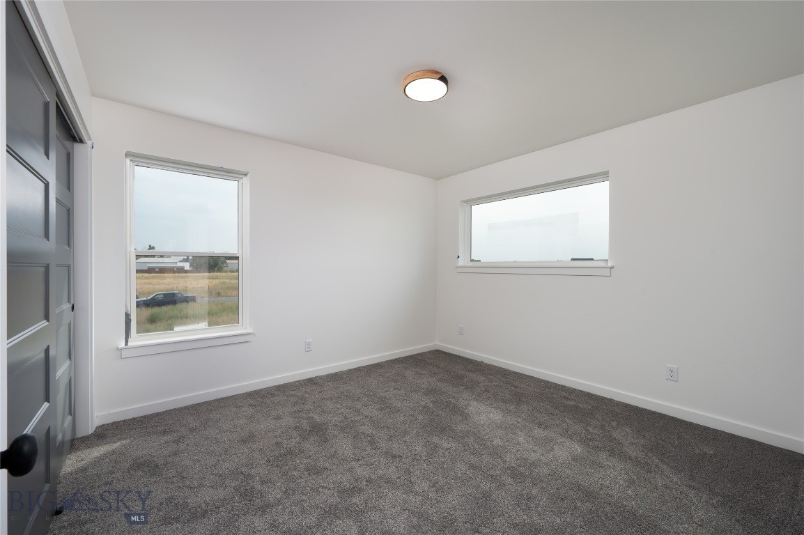 849 Accolade Loop