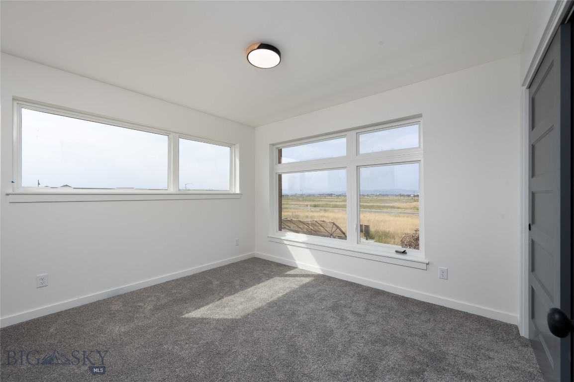 849 Accolade Loop