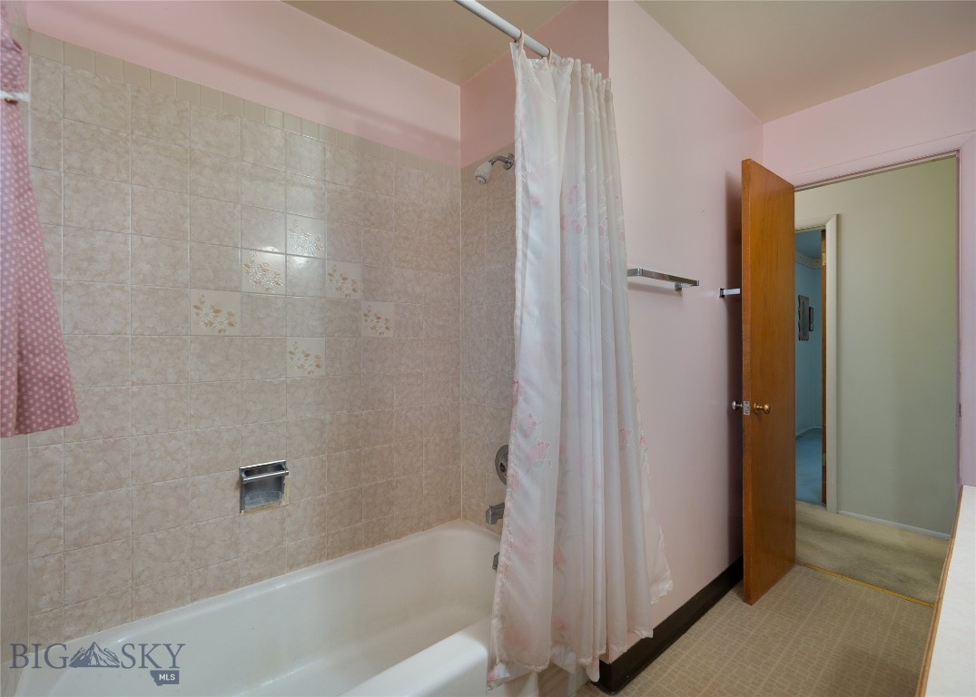 1140 N Cedarview Drive