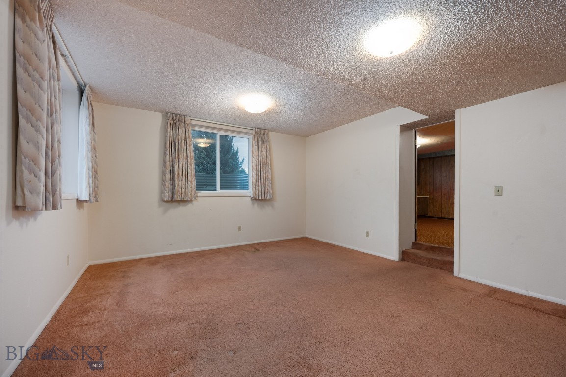 1140 N Cedarview Drive