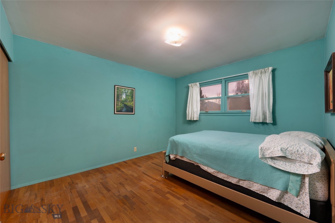 1140 N Cedarview Drive