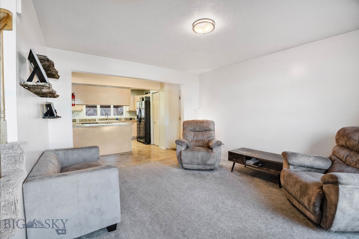 1008 E Missoula Avenue