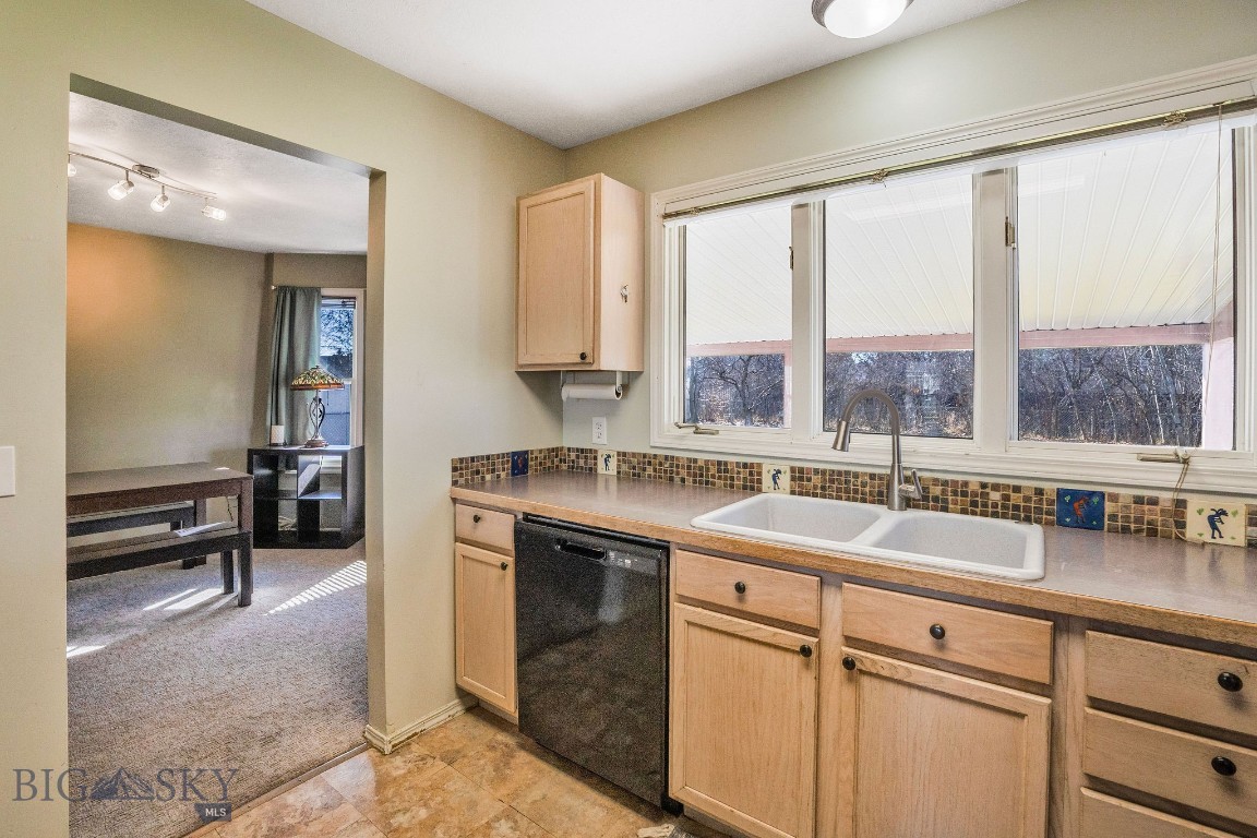 1008 E Missoula Avenue