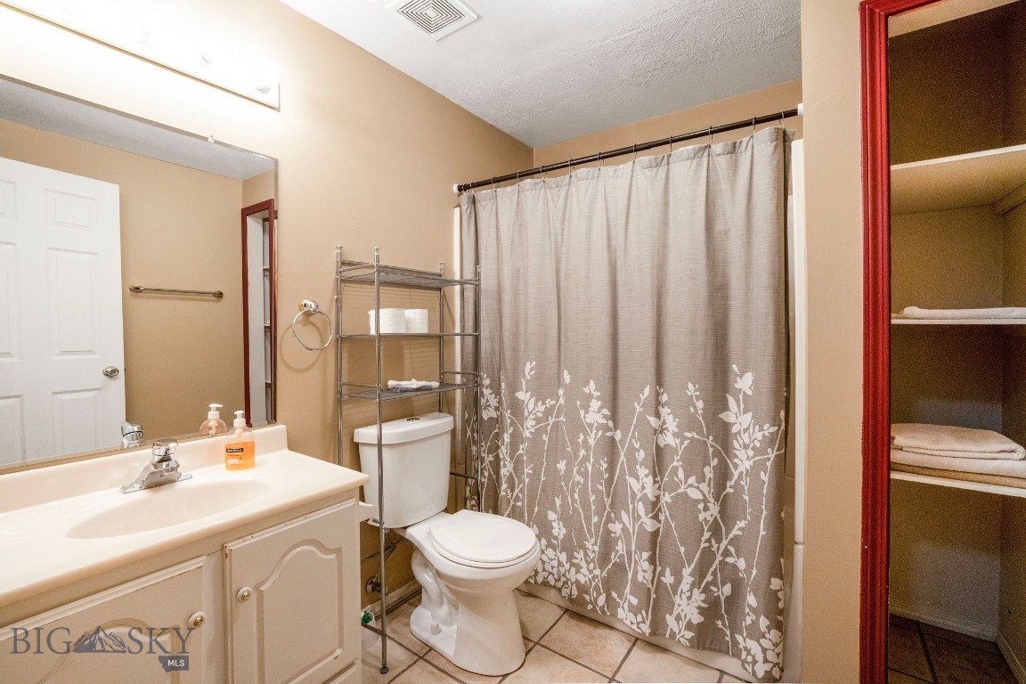 1008 E Missoula Avenue