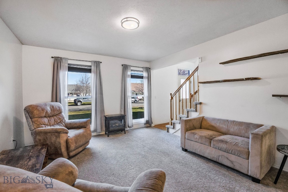 1008 E Missoula Avenue