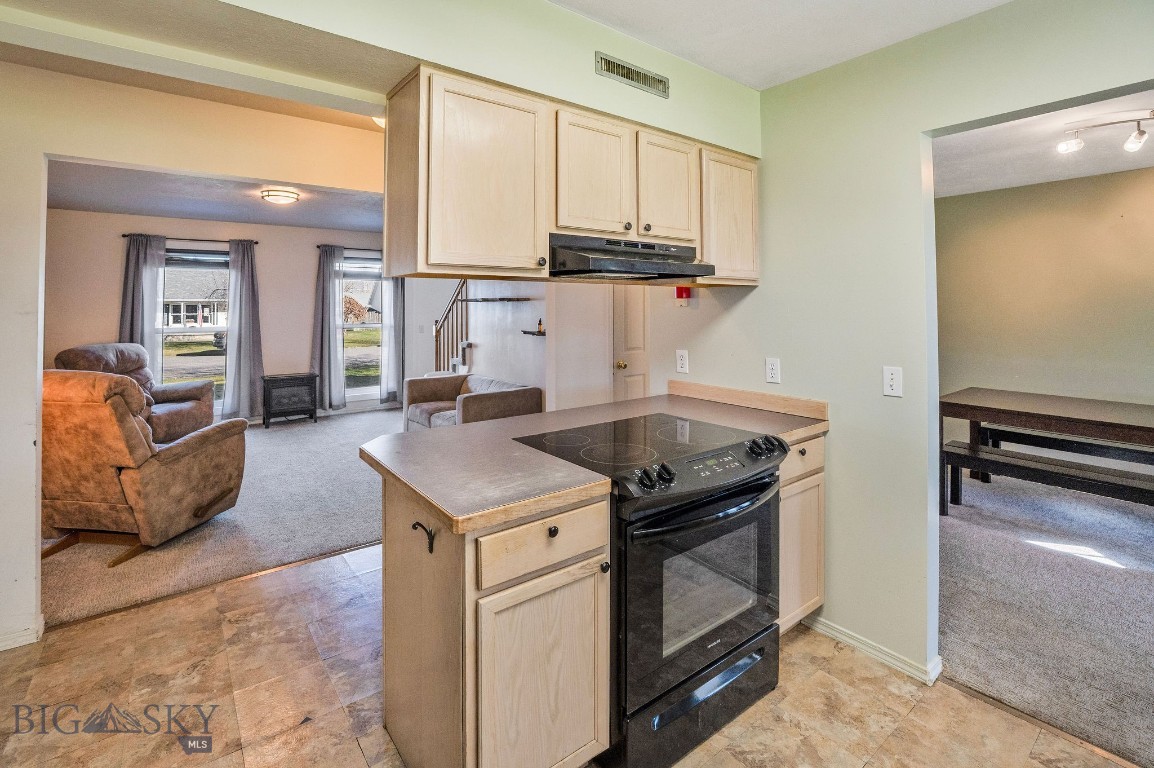 1008 E Missoula Avenue