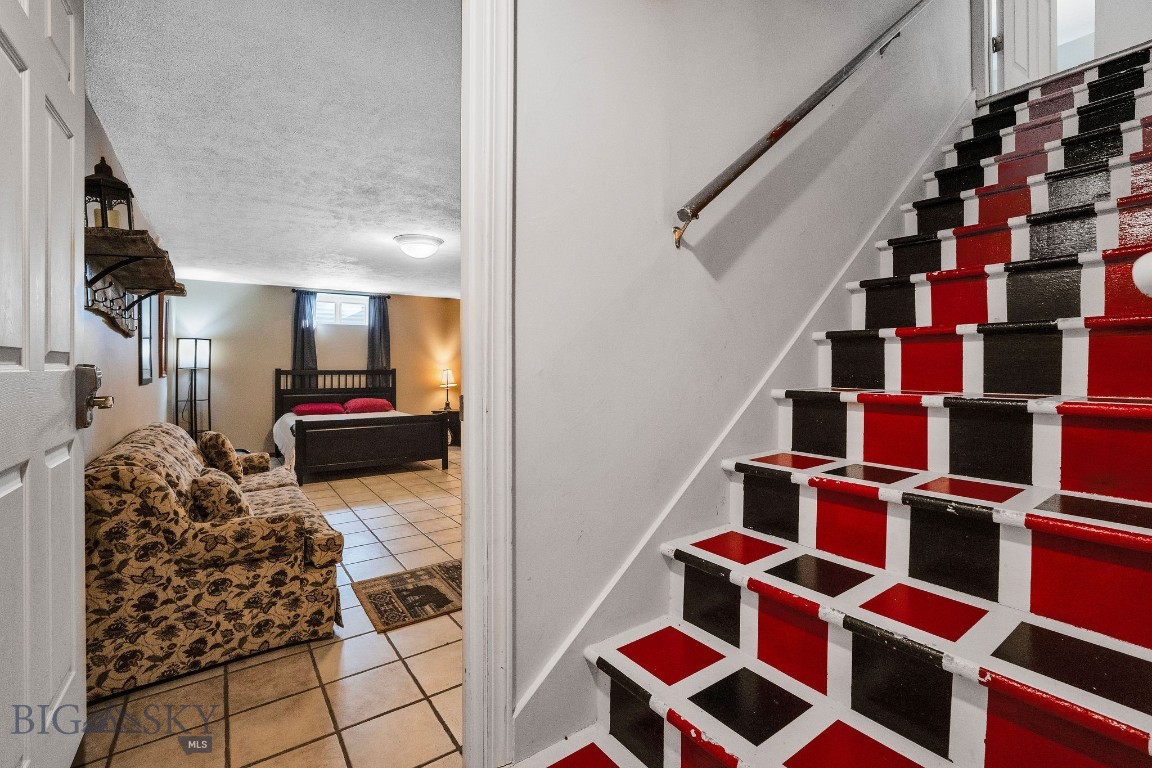 1008 E Missoula Avenue