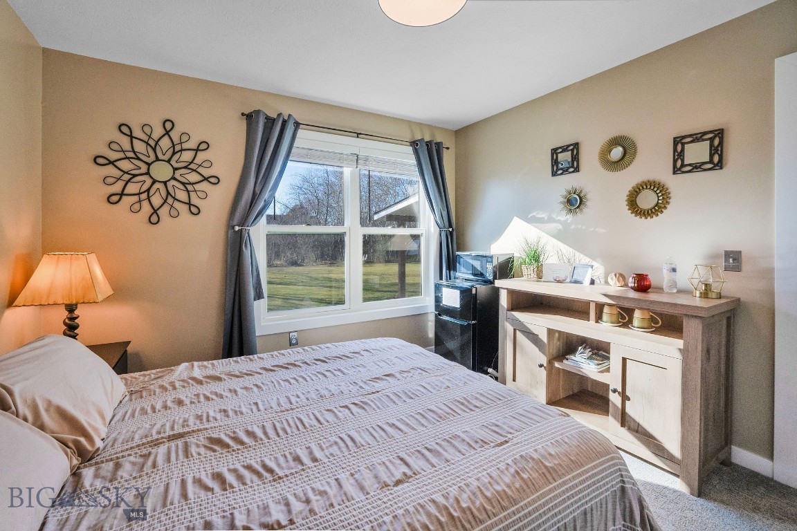 1008 E Missoula Avenue