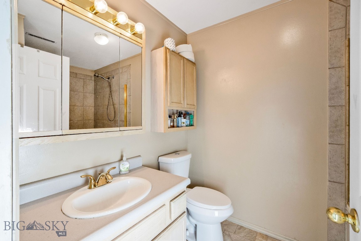 1008 E Missoula Avenue